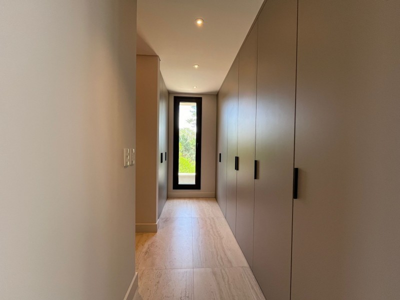 Casa en venta y alquiler en Barrio Privado La Barra